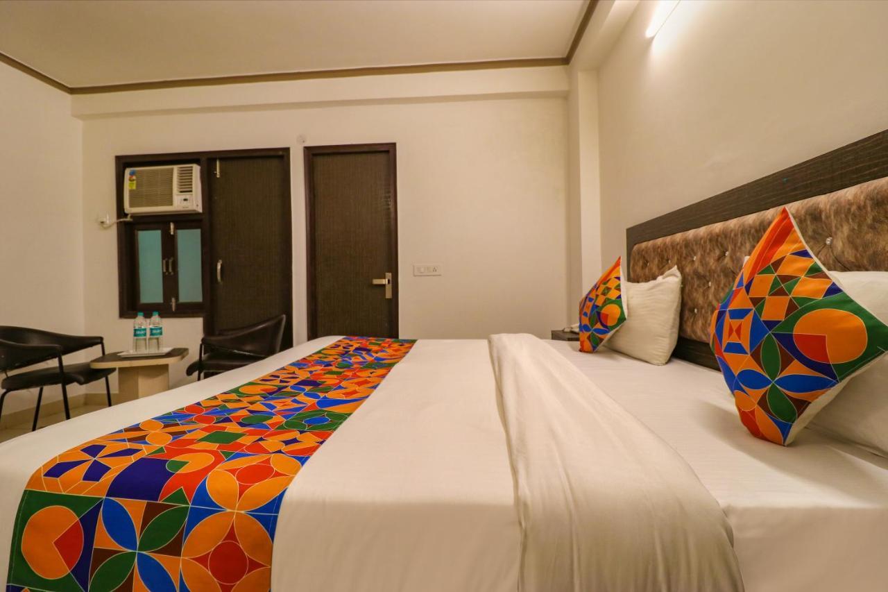 Fabexpress Dolphin International Near Delhi Airport Hotel New Delhi Exterior foto